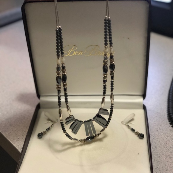 Hematite necklace and earring set - Picture 3 of 7